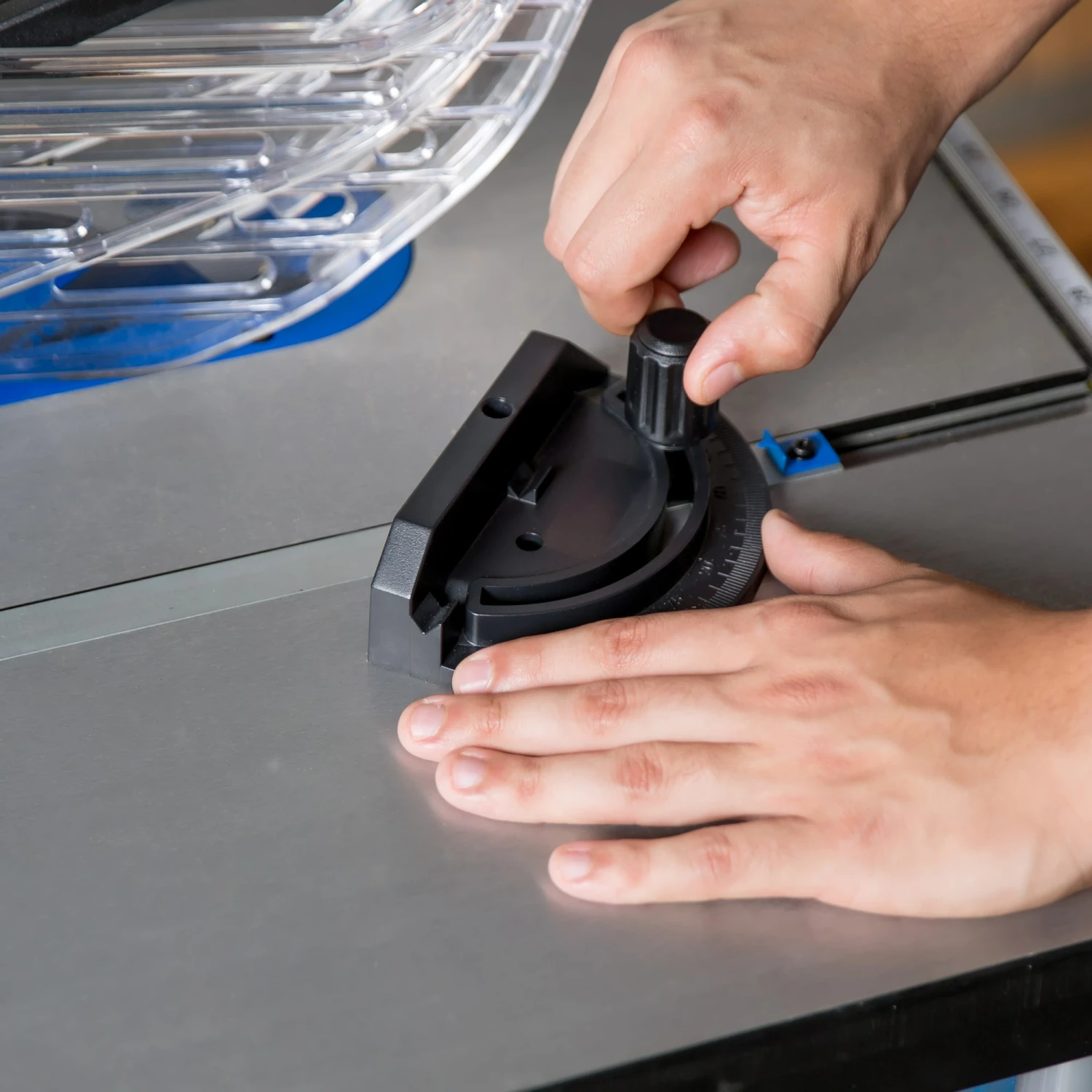 Kobalt Table Saws 10-in Carbide-tipped Blade 15-Amp Portable Corded Table Saw 5 Kobalt Table Saws 10-in Carbide-tipped Blade 15-Amp Portable Corded Table Saw - Image 5