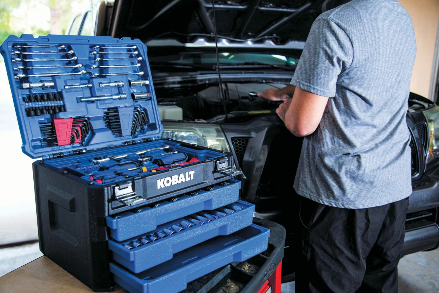 Kobalt Mechanics Tool Sets 232-Piece Standard (SAE) and Metric Combination Polished Chrome Mechanics Tool Set (1/4-in; 3/8-in; 1/2-in;) 17 Kobalt Mechanics Tool Sets 232-Piece Standard (SAE) and Metric Combination Polished Chrome Mechanics Tool Set (1/4-in; 3/8-in; 1/2-in;) - Image 17