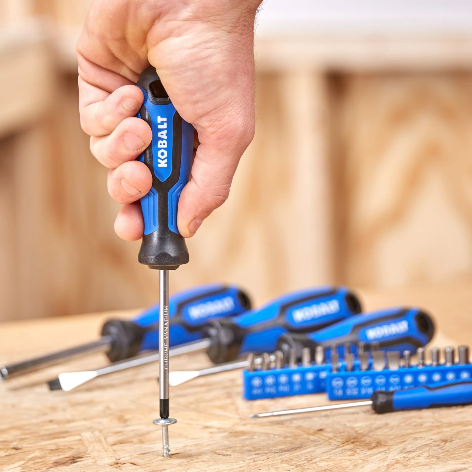 Kobalt Screwdrivers 29-Piece Plastic Handle Magnetic Set Multi-bit Screwdriver Set 4 Kobalt Screwdrivers 29-Piece Plastic Handle Magnetic Set Multi-bit Screwdriver Set - Image 4