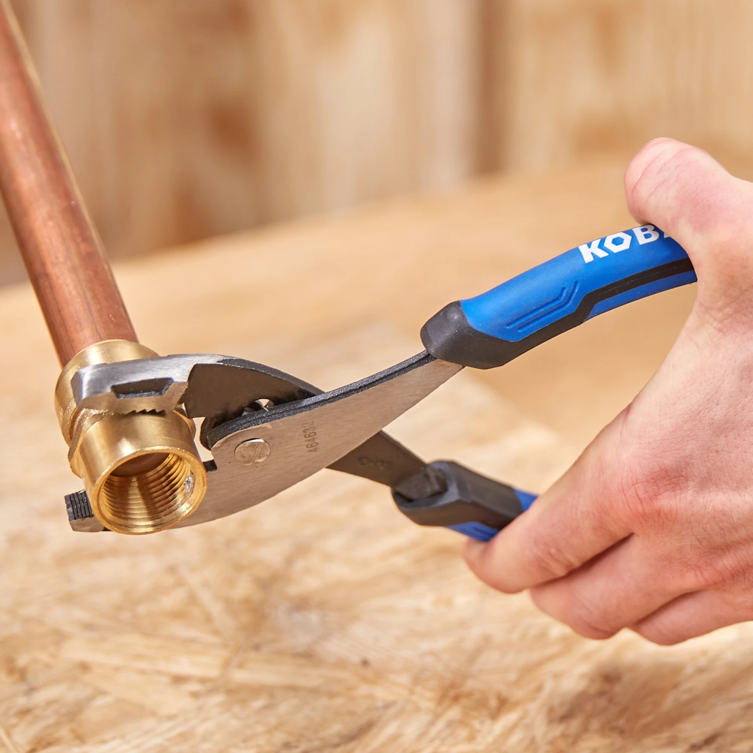 Kobalt 8-in Slip Joint Pliers with Wire Cutter 8 Kobalt 8-in Slip Joint Pliers with Wire Cutter - Image 8