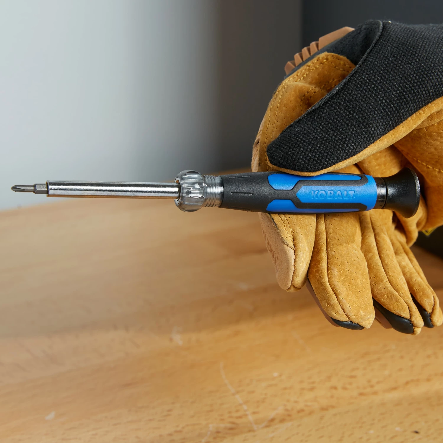 Kobalt Screwdrivers 4-Piece Bi-material Handle Set Screwdriver Set 3 Kobalt Screwdrivers 4-Piece Bi-material Handle Set Screwdriver Set - Image 3