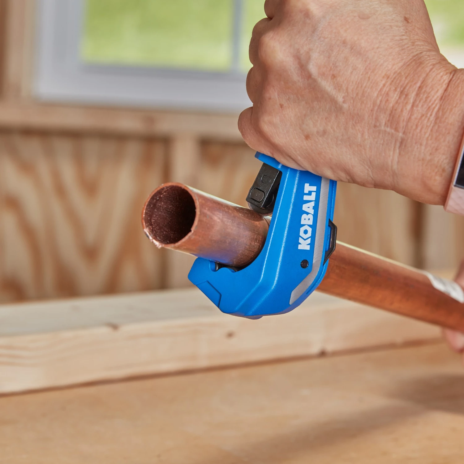 Kobalt Pipe Cutters 1-1/8-in Copper Tube Cutter 3 Kobalt Pipe Cutters 1-1/8-in Copper Tube Cutter - Image 3