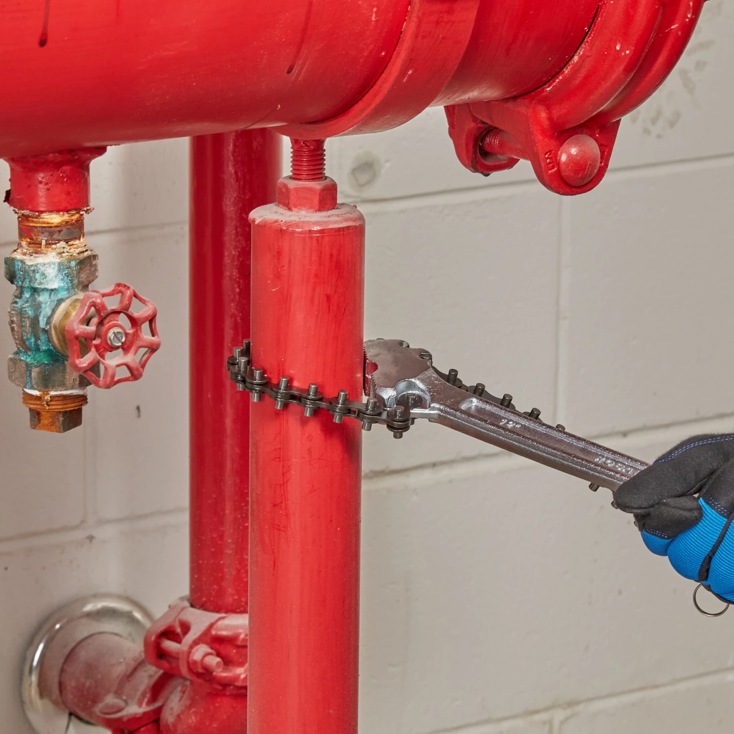 Kobalt Plumbing Wrenches & Specialty Tools 2-in Chain Wrench 4 Kobalt Plumbing Wrenches & Specialty Tools 2-in Chain Wrench - Image 4