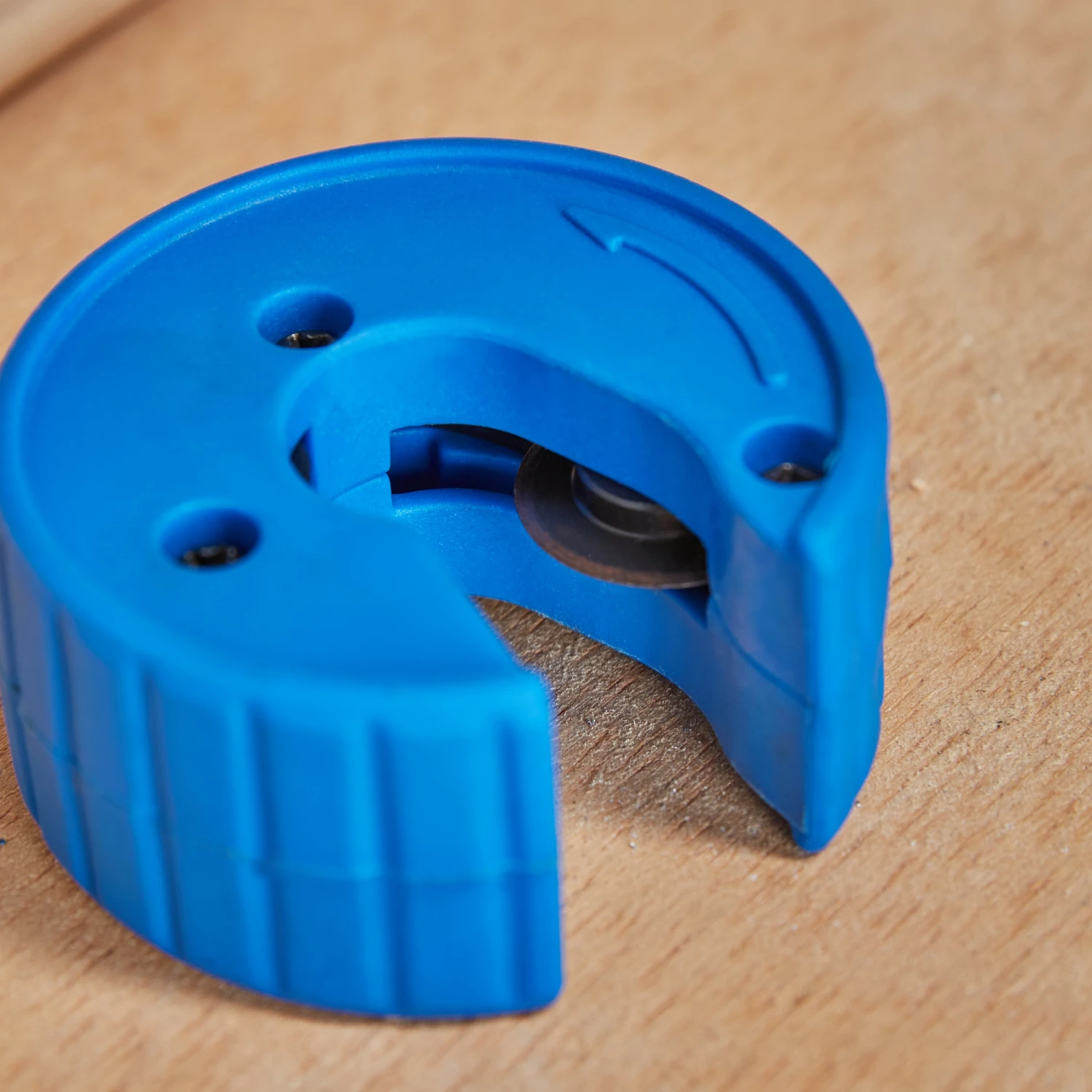 Kobalt Pipe Cutters 1/2-in Copper Tube Cutter 4 Kobalt Pipe Cutters 1/2-in Copper Tube Cutter - Image 4