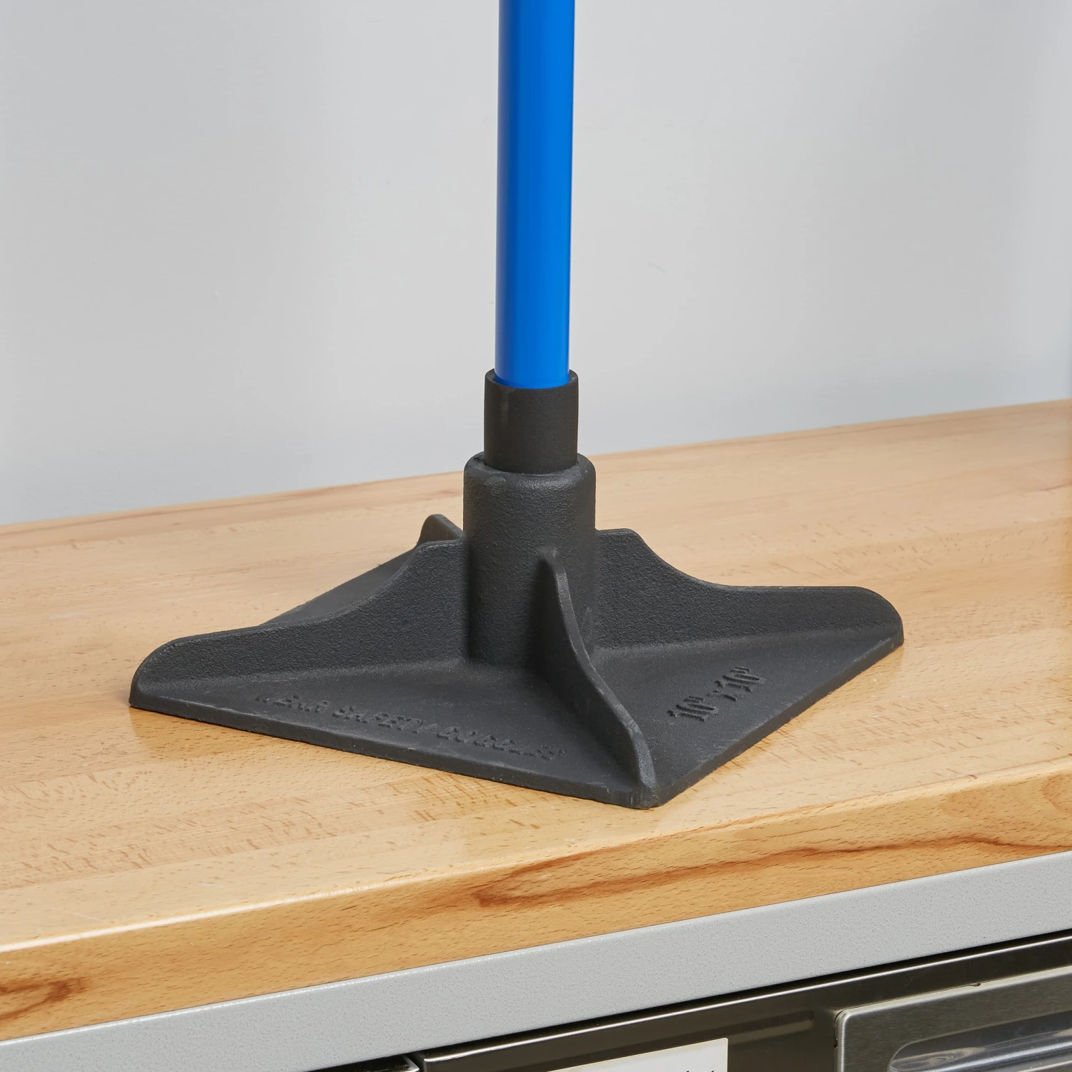 Kobalt Tampers 10-in x 10-in Tamper with Steel Handle 5 Kobalt Tampers 10-in x 10-in Tamper with Steel Handle - Image 5