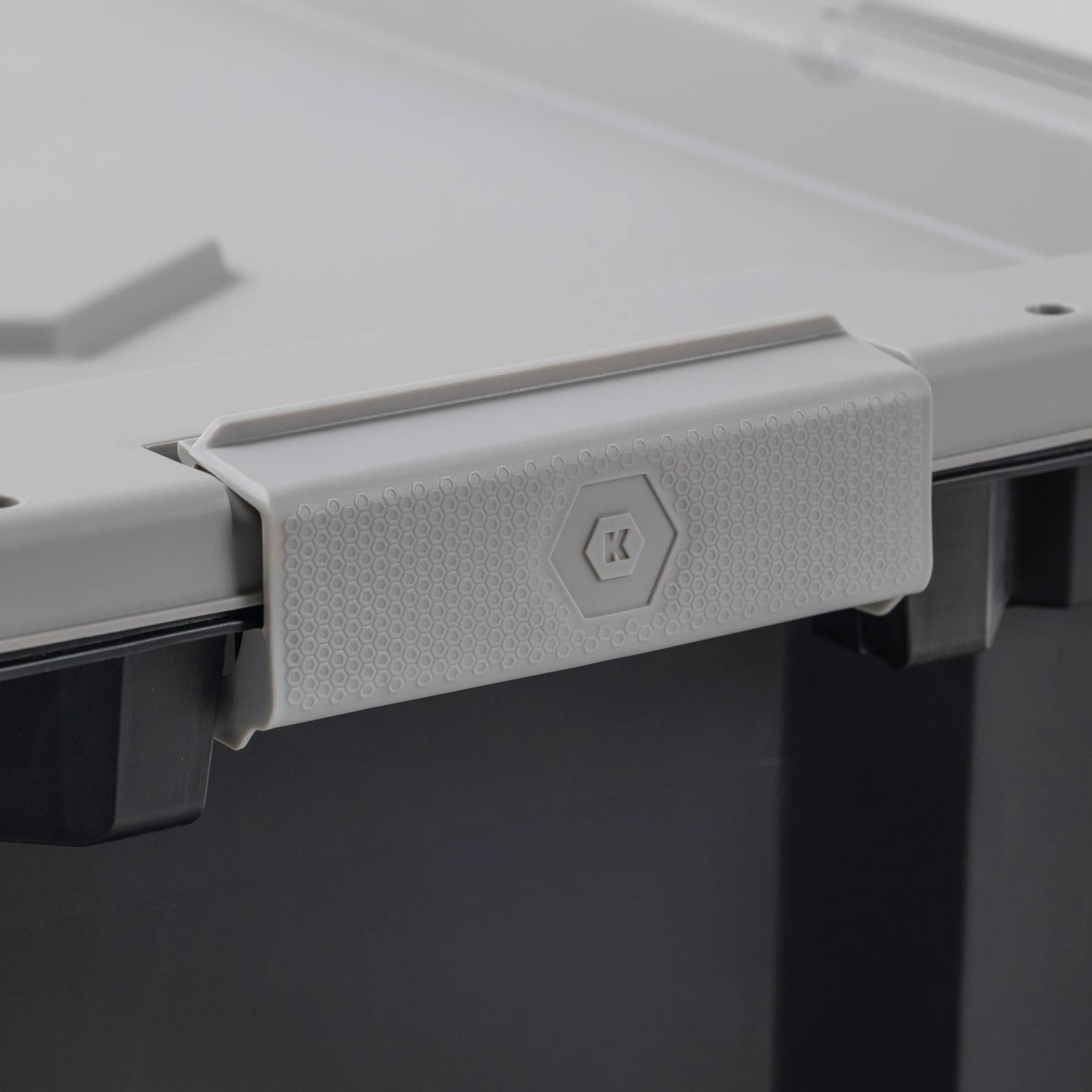 Kobalt Plastic Storage Totes X-large 24-Gallon (96-Quart) Grey Heavy Duty Tote with Latching Lid 4 Kobalt Plastic Storage Totes X-large 24-Gallon (96-Quart) Grey Heavy Duty Tote with Latching Lid - Image 4