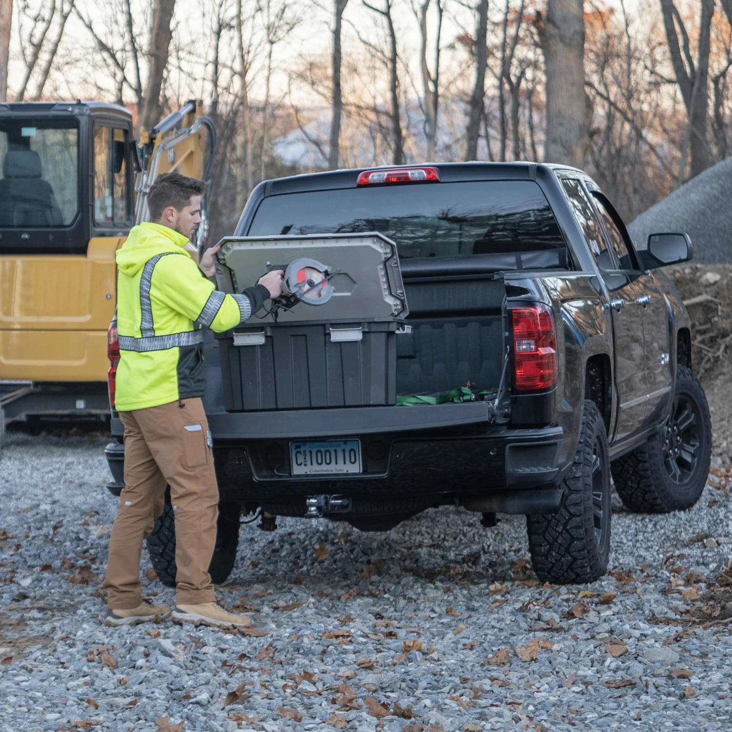 Kobalt Plastic Storage Totes X-large 24-Gallon (96-Quart) Grey Heavy Duty Tote with Latching Lid 11 Kobalt Plastic Storage Totes X-large 24-Gallon (96-Quart) Grey Heavy Duty Tote with Latching Lid - Image 11