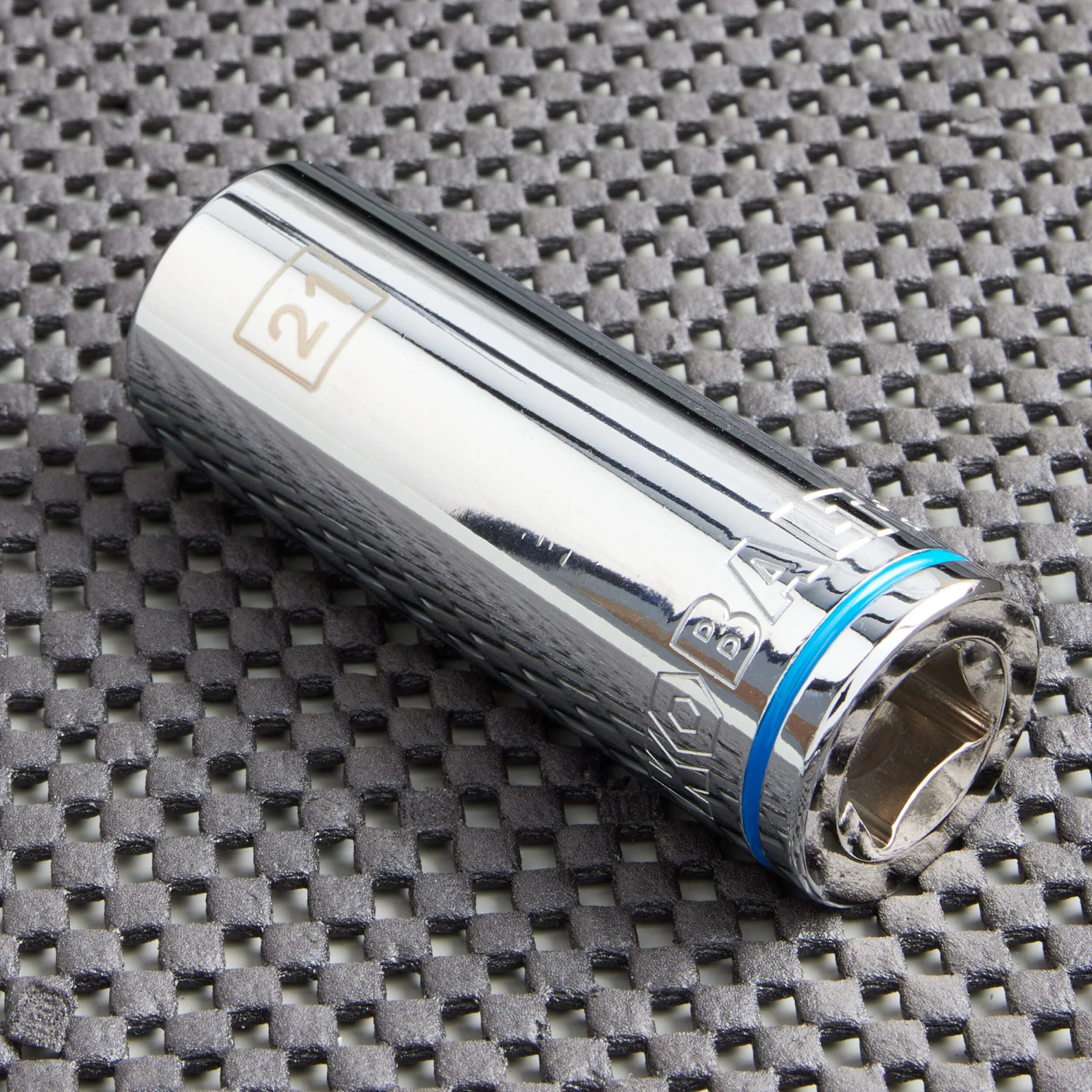 Kobalt Sockets & Socket Sets Metric 1/2-in Drive 12-point 21-mm Deep Socket 3 Kobalt Sockets & Socket Sets Metric 1/2-in Drive 12-point 21-mm Deep Socket - Image 3