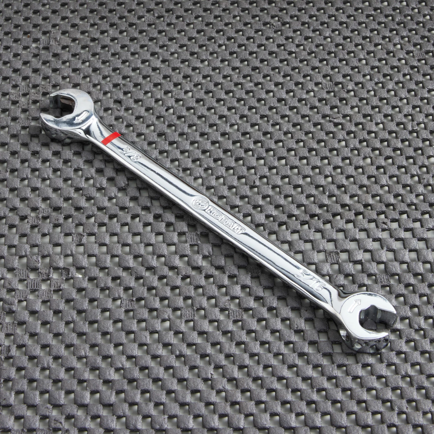 Kobalt Ratchet Wrenches & Sets 5/16-in 6-point Standard (SAE) Ratchet Wrench 3 Kobalt Ratchet Wrenches & Sets 5/16-in 6-point Standard (SAE) Ratchet Wrench - Image 3