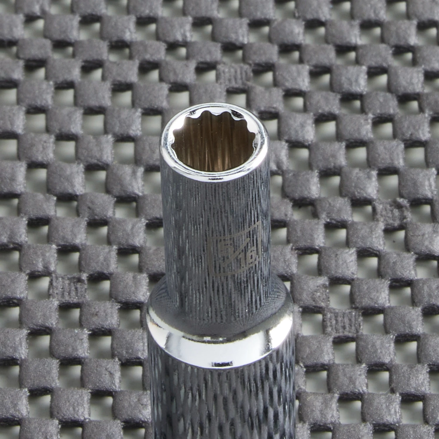 Kobalt Sockets & Socket Sets Standard (SAE) 3/8-in Drive 12-point 5/16-in Deep Socket 6 Kobalt Sockets & Socket Sets Standard (SAE) 3/8-in Drive 12-point 5/16-in Deep Socket - Image 6